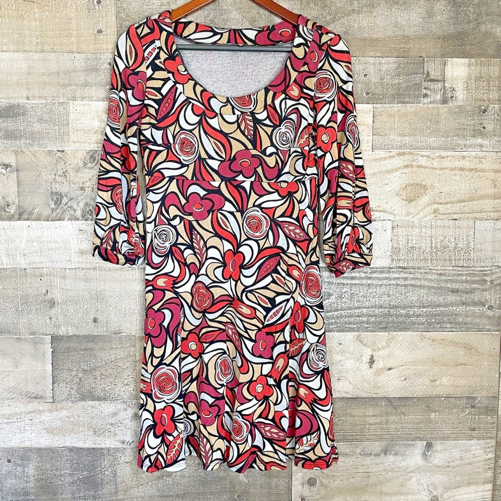 Tiana B Women's Size M Stretchy Pullover Sheath Dress 3/4 Sleeve Floral Sweater